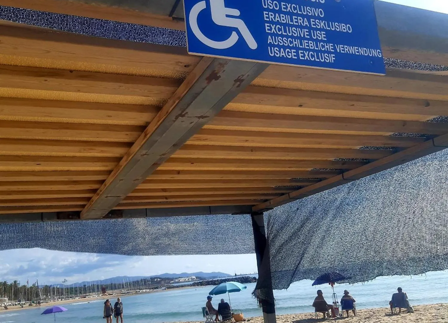 Apartamento En Segunda Linea De Mar, Wifi&A.C Cubelles 0*,