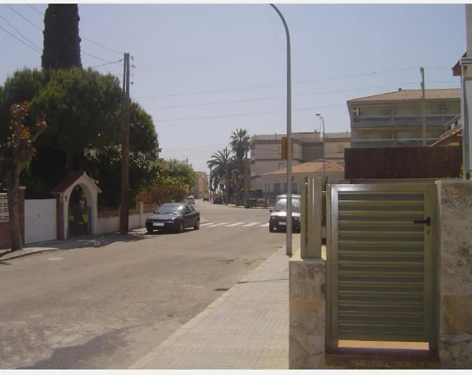 Apartamento En Segunda Linea De Mar, Wifi & A.C Cubelles 0*,